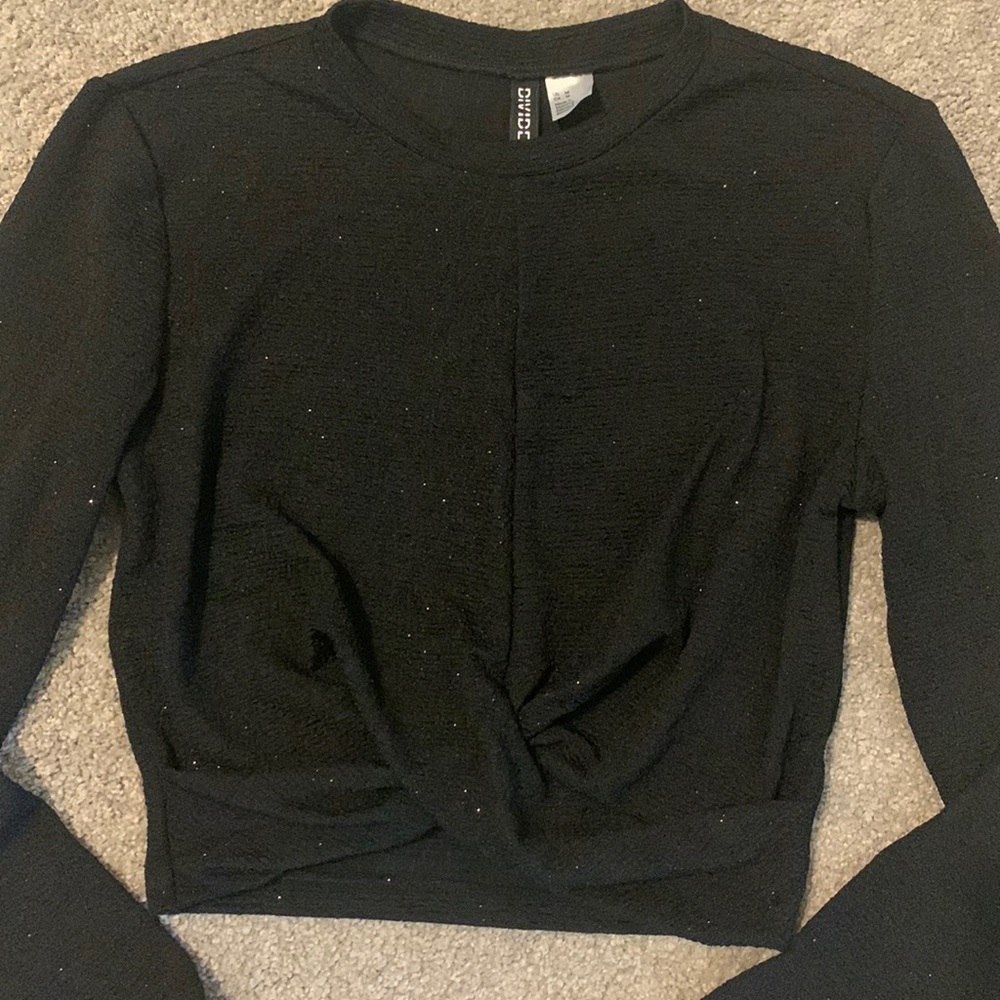 Sparkly black long sleeve crop top with front twist